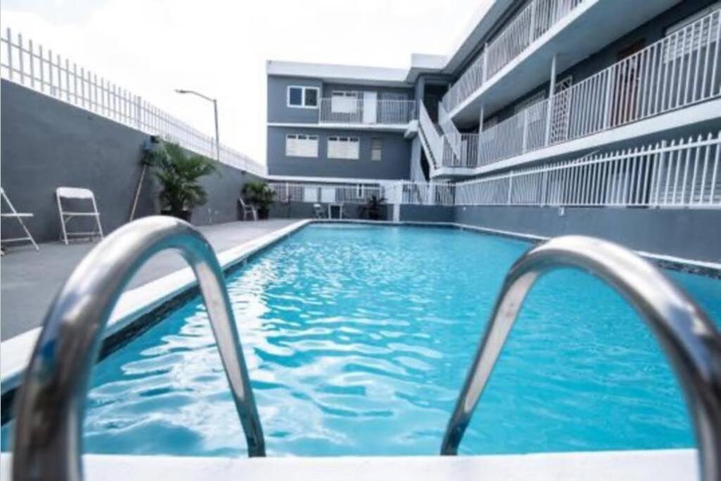 Modern 2Br With Kingbed In The Heart Of Isla Verde Strip Lejlighed San Juan Eksteriør billede